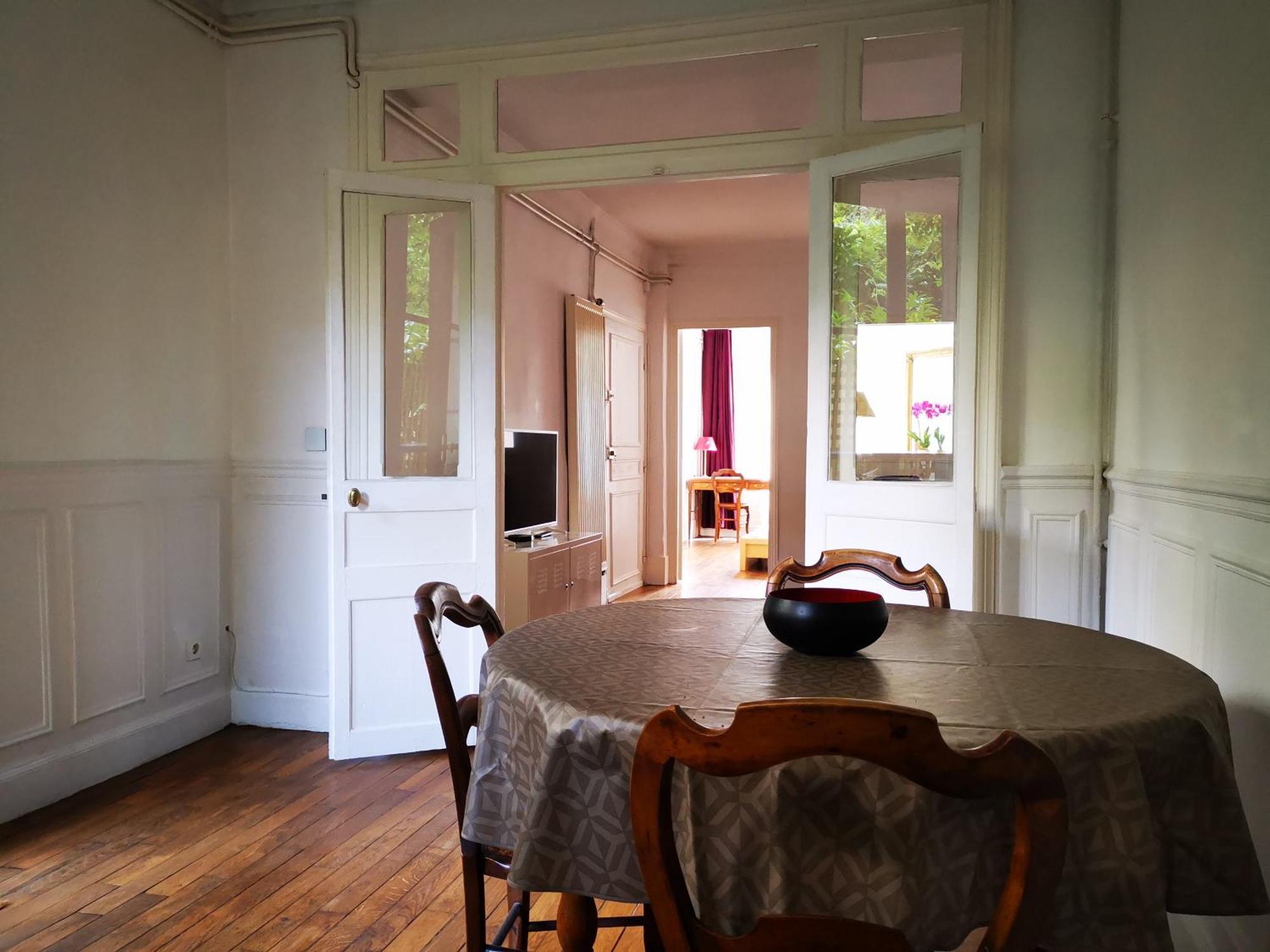 Les Carres Apartment แวร์ซาย ภายนอก รูปภาพ